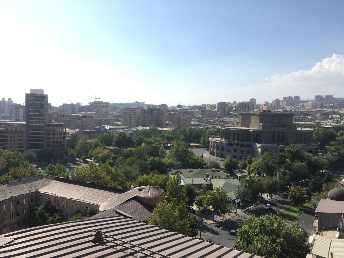 The View Apartments Ереван Екстериор снимка