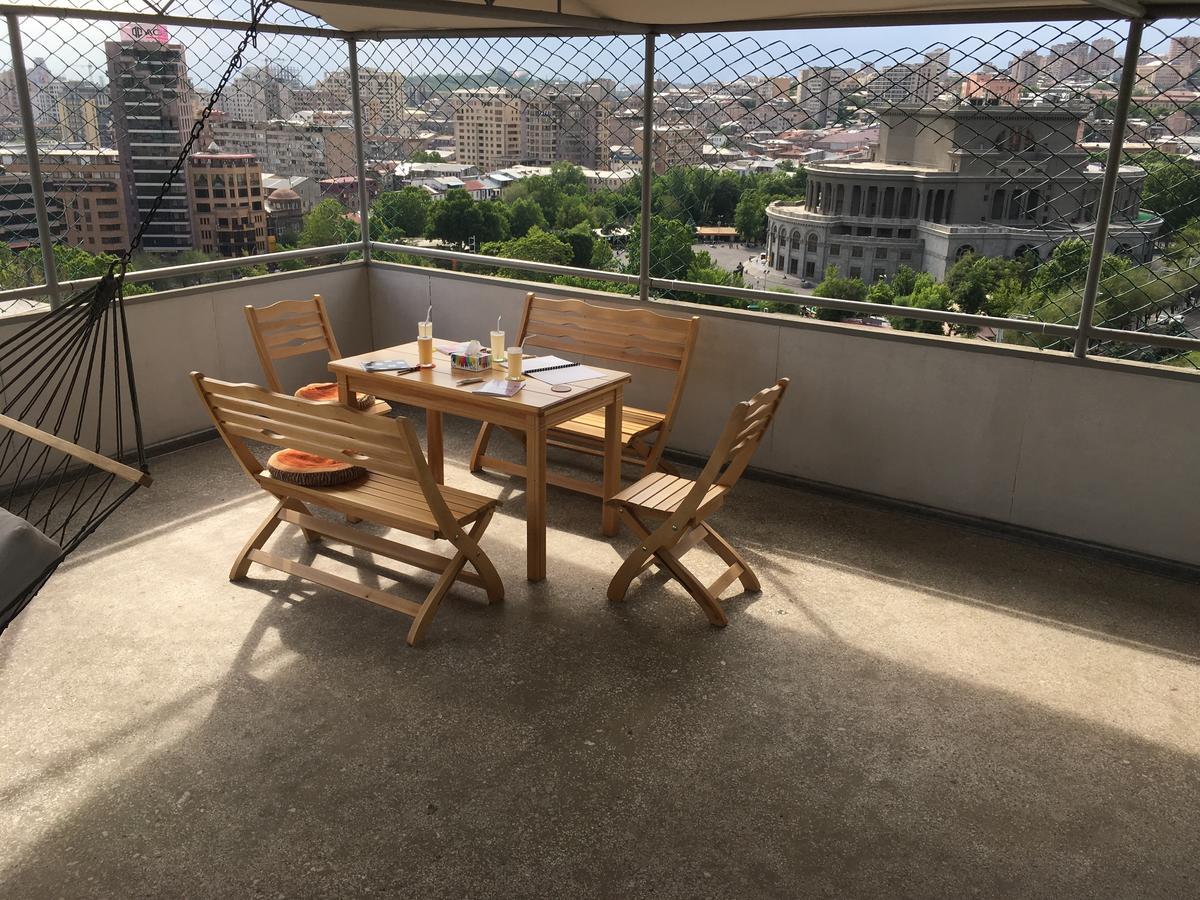 The View Apartments Ереван Екстериор снимка